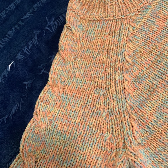 🍂 4/$20 🍂 Wild honey oversized crop sweater - Picture 4 of 5